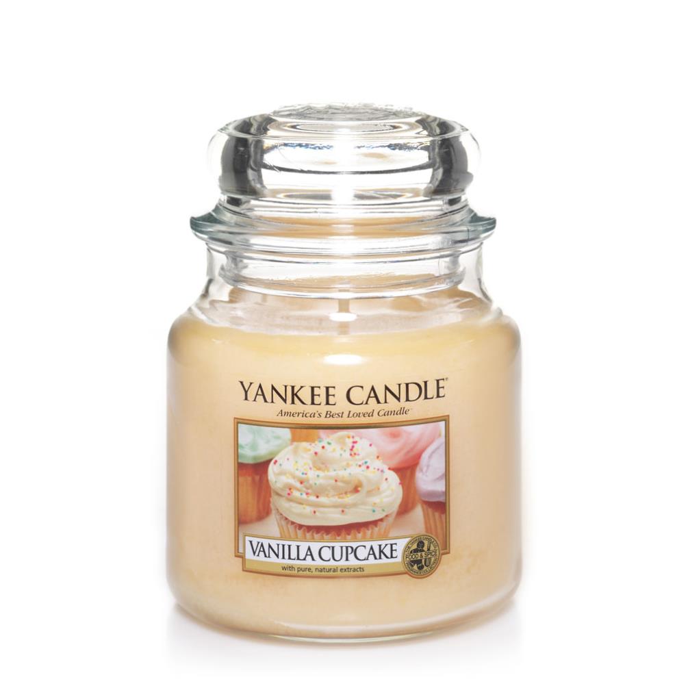 Yankee Candle Vanilla Cupcake Medium Jar £17.49